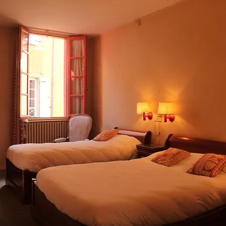 Le Commerce Hotel Mirepoix (Ariege)