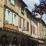 Le Commerce 2*