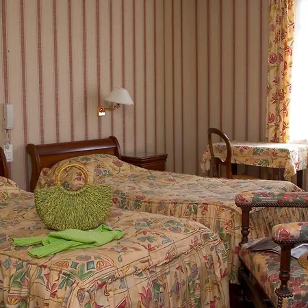 Отель Le Commerce