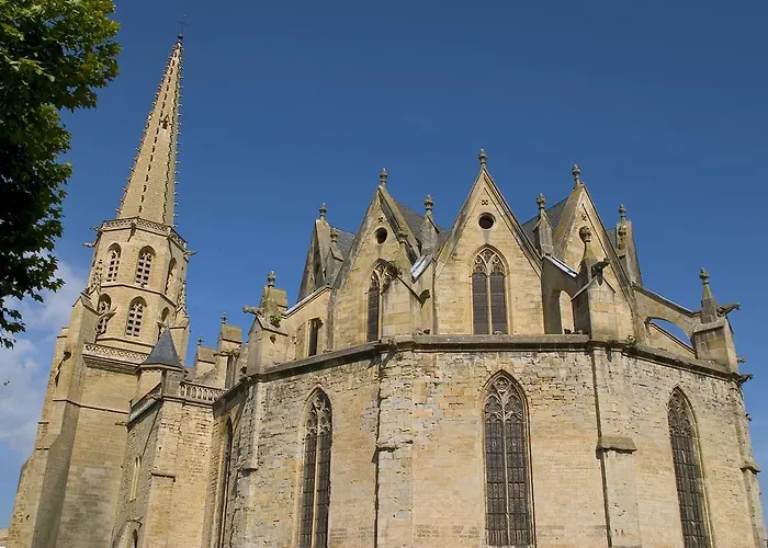 Le Commerce Mirepoix (Ariege)