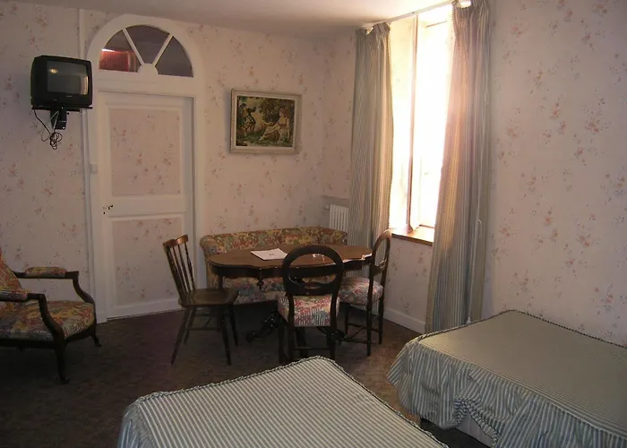 Hotel Le Commerce 2*